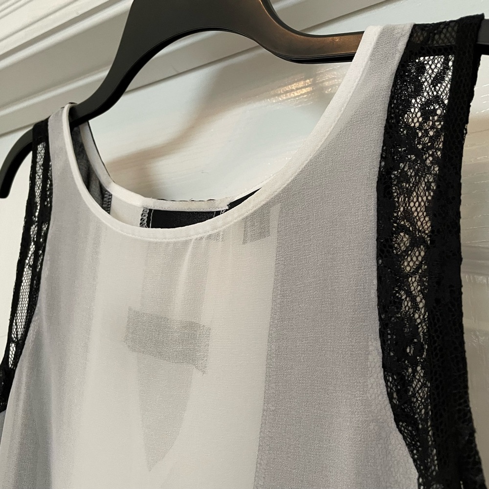 ANA a.n.a chiffon tank top shirt top size Medium in black & creamy white panels - Picture 2 of 6